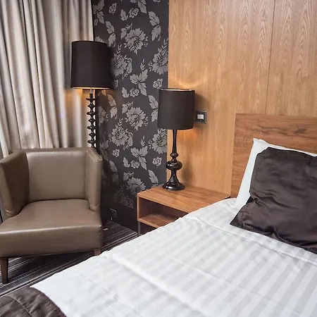 מלון Doubletree By Hilton 4*