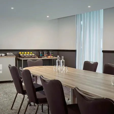 מלון Doubletree By Hilton