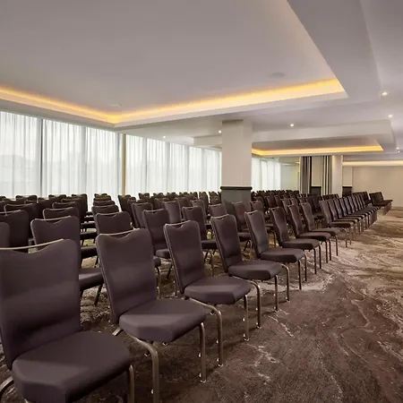 Doubletree By Hilton מלון שפילד