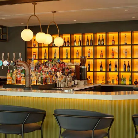 מלון Doubletree By Hilton 4*