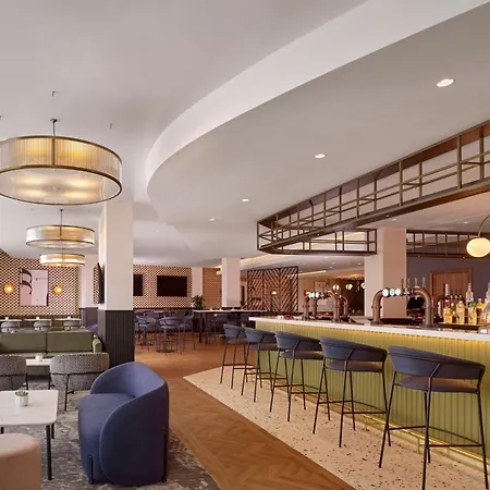 Doubletree By Hilton 4*