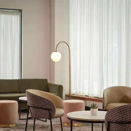 מלון Doubletree By Hilton שפילד