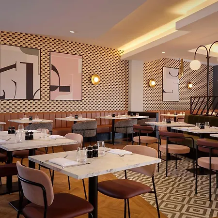 מלון Doubletree By Hilton שפילד