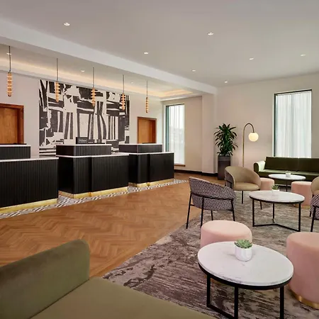 Doubletree By Hilton מלון