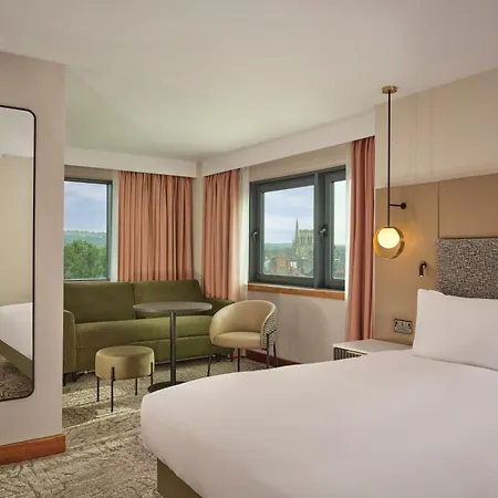 מלון Doubletree By Hilton 4*