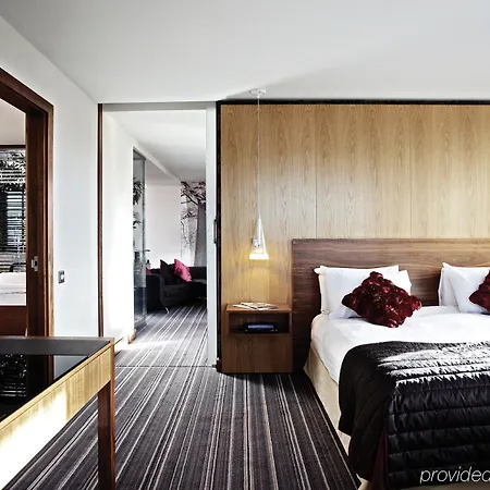 מלון Doubletree By Hilton