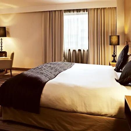 Doubletree By Hilton מלון 4*