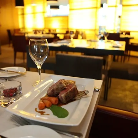 מלון Doubletree By Hilton
