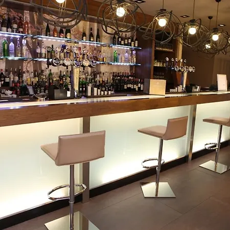 מלון Doubletree By Hilton