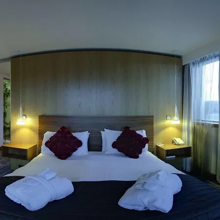 מלון Doubletree By Hilton